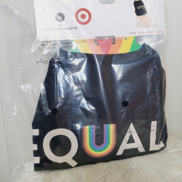 NWT TAKE PRIDE Equality Black Rainbow Pet Dog. Black Shirt Tee Size Large - Picture 2 of 5